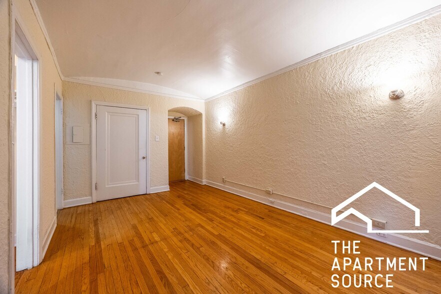 Building Photo - 532 W Arlington Pl