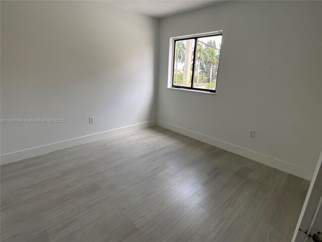 Building Photo - 2775 W 62nd St