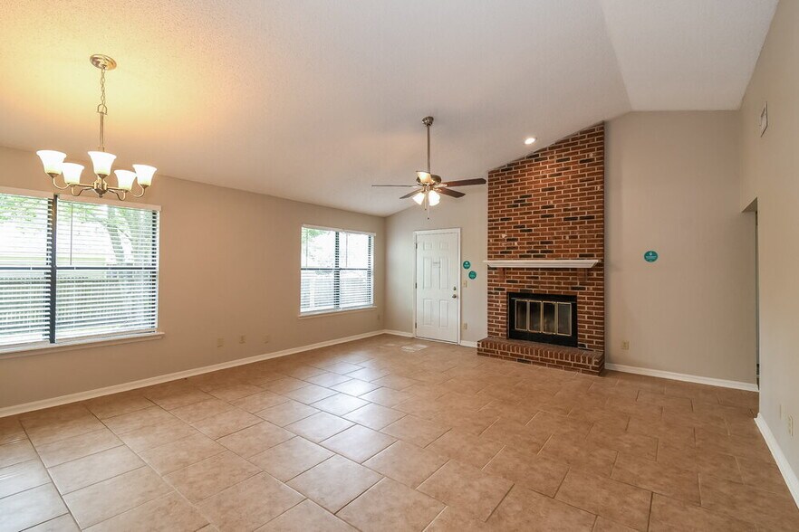 Building Photo - 8618 Collins Ridge Blvd S