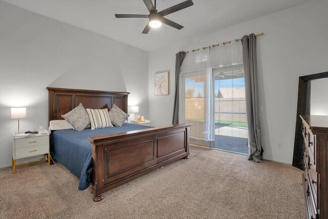 Building Photo - 45180 Debbie Dr