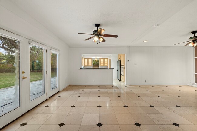 Building Photo - 2927 Rockyridge Dr