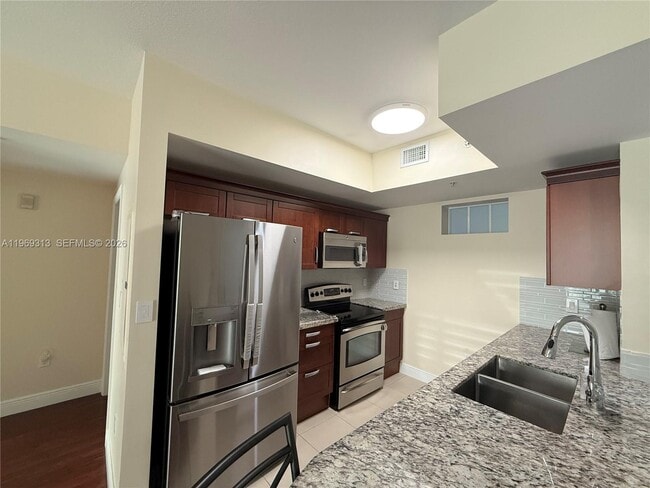 Building Photo - 7275 SW 90th Way