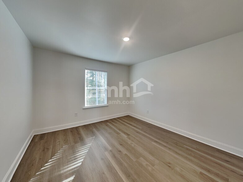 Building Photo - 1499 Aquamarine Dr