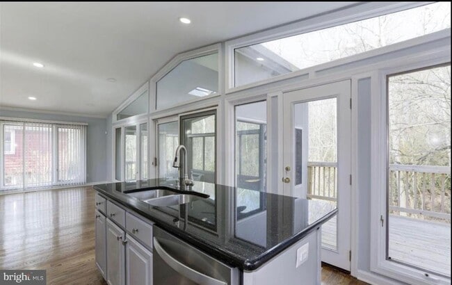Building Photo - 8306 Rosette Ln
