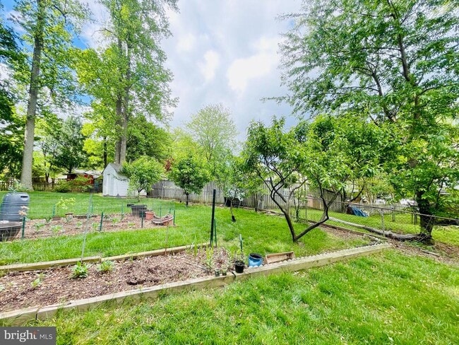 Building Photo - 10929 Decatur Dr