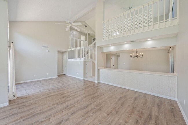 Building Photo - 1219 Oakmont Dr