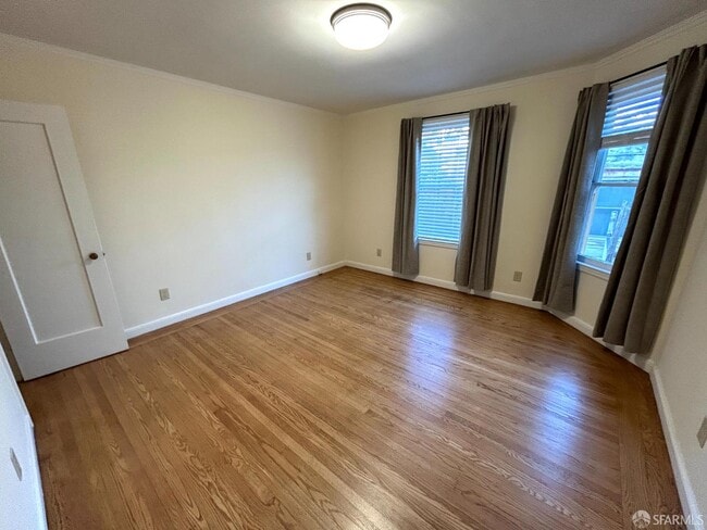 Building Photo - 106 Caselli Ave