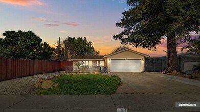 Building Photo - Beautifully Upgraded Single Family Home in Vacaville