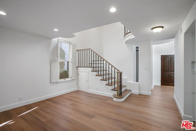 Building Photo - 459 21st Pl