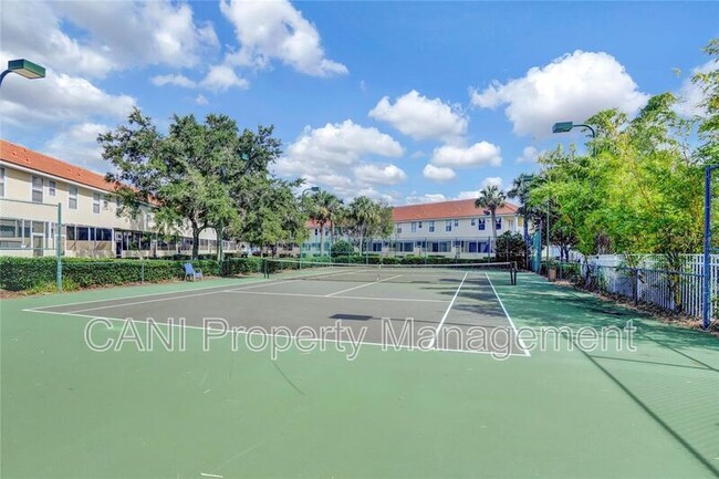 Building Photo - 1134 S Beach Cir