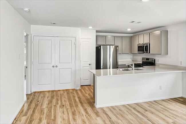 Building Photo - 22259 Stoney Ravine Dr