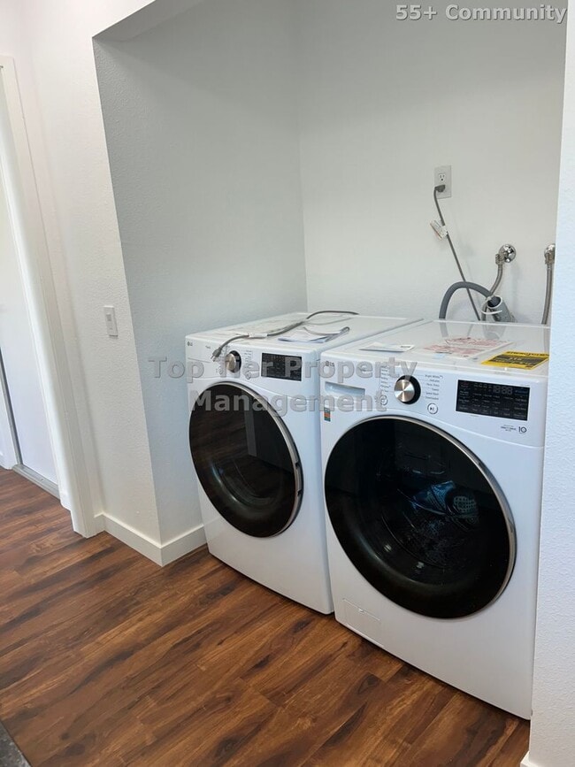 Building Photo - ***REMODELED Peacock Hills Community of Oceanside - 2 bed / 2 bath House*** 55+ ONLY