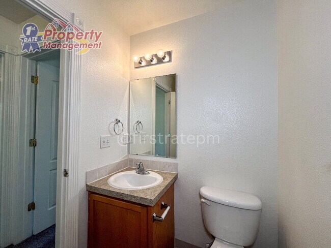 Building Photo - 5940 W Port Pl