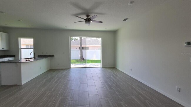Building Photo - 441 Cierra Oaks Cir