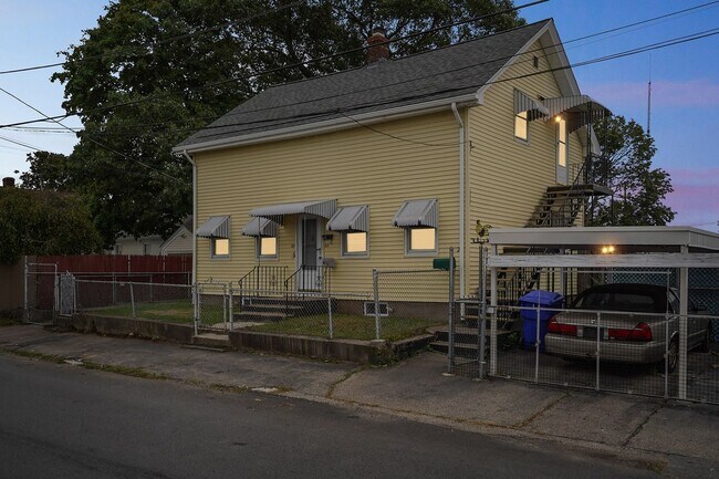 Building Photo - Fully Renovated 1+BR Apartment in Pawtucket
