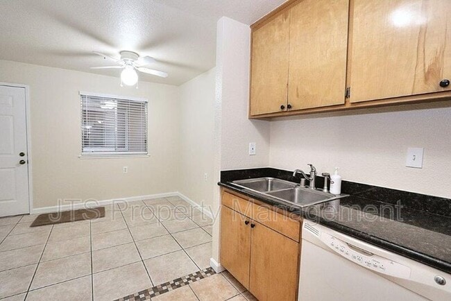 Building Photo - 1019 Dornajo Way