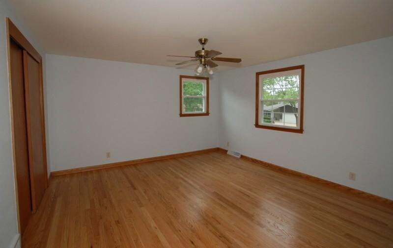 Bedroom - 2030 E Birch Dr
