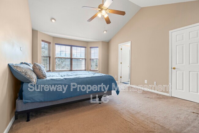 Building Photo - 204 Spruce Trail