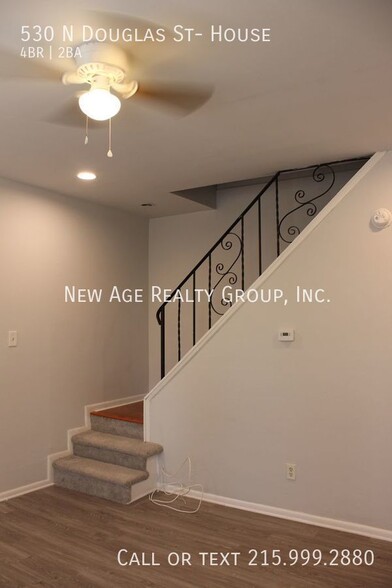 Building Photo - 530 N Douglas St
