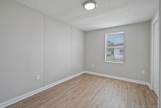 Building Photo - 234 Twin Creek Dr