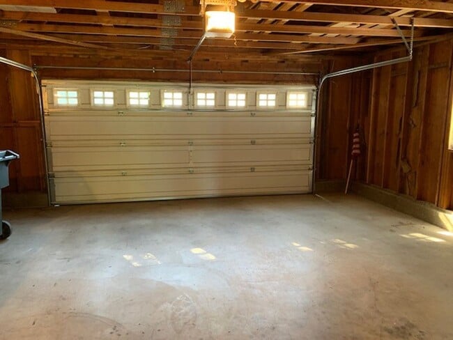 Building Photo - Lovely 3-Bedroom Home on a Cul-De-Sac in Fair Oaks