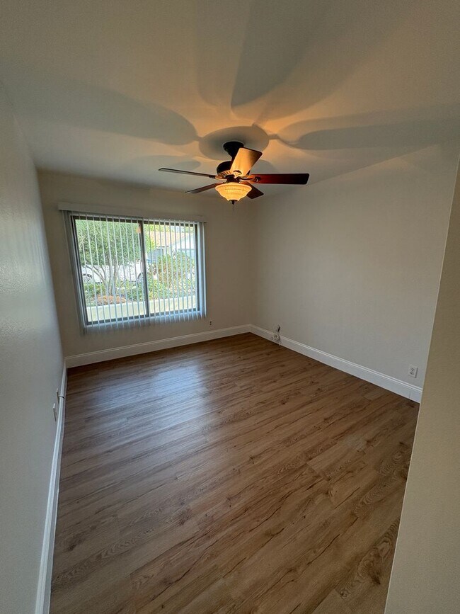 Building Photo - 1105 Del Nido Ct