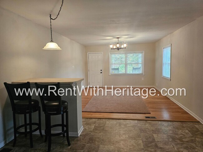 Building Photo - WOW!!!..GRANPA'S BUNGALOW /AWESOME RANCH HOME/ NATURE LOVER'S DREAM / GREAT LOCATION