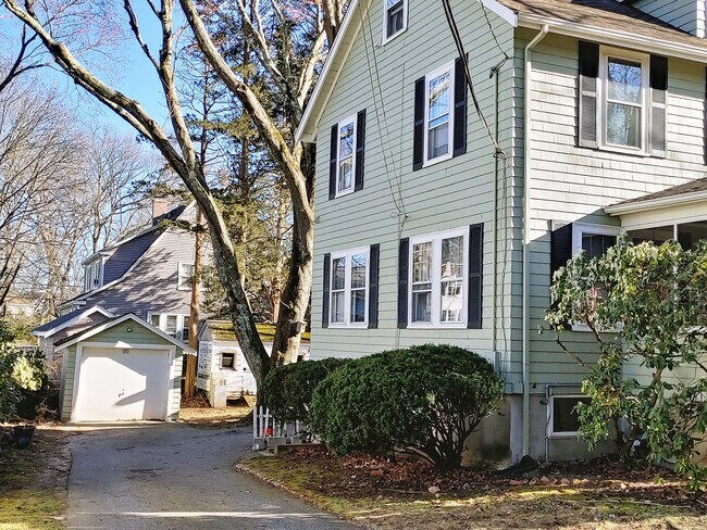 Building Photo - 84 Wetherbee Rd