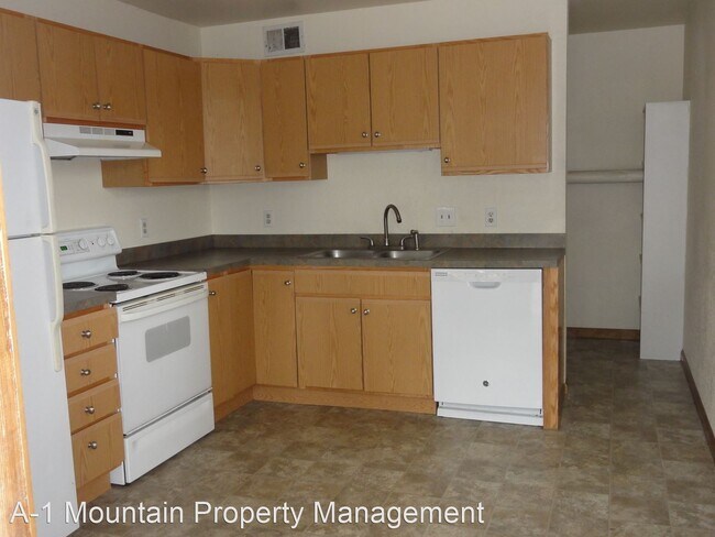 Building Photo - 3 br, 1 bath House - 3008 B Forest Way