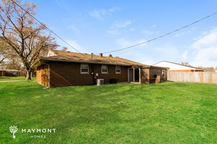 Building Photo - 208 Silverstone Dr