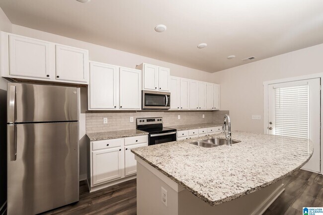 Building Photo - 9937 Hunter Pl