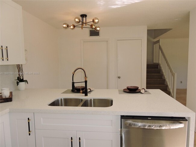 Building Photo - 1316 SW 118th Terrace