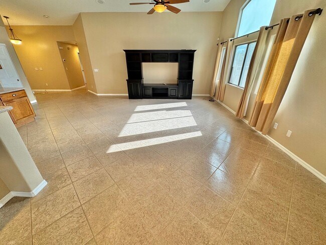 Building Photo - SINGLE STORY 4 BEDROOM HOME IN CUL DE SAC LOCATED IN NORTH LAS VEGAS