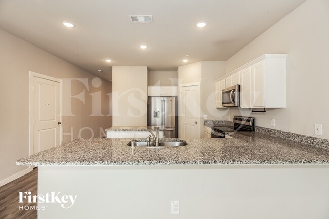 Building Photo - 308 Niki Dr