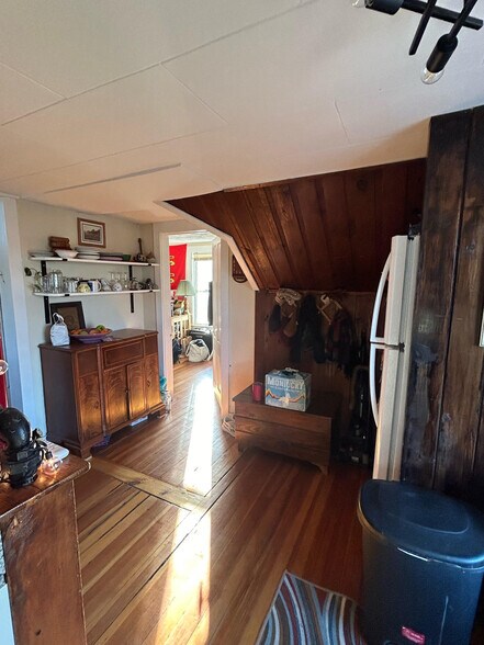 Building Photo - 9 Summer St