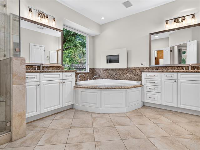 Building Photo - 6809 Cedar Ridge Ct