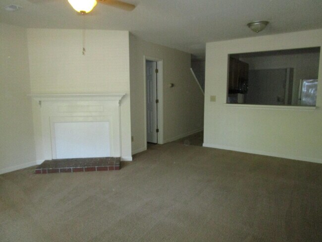 Building Photo - 655 Archdale Dr