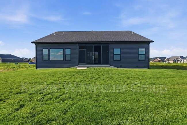 Building Photo - 837 Bushwood Way