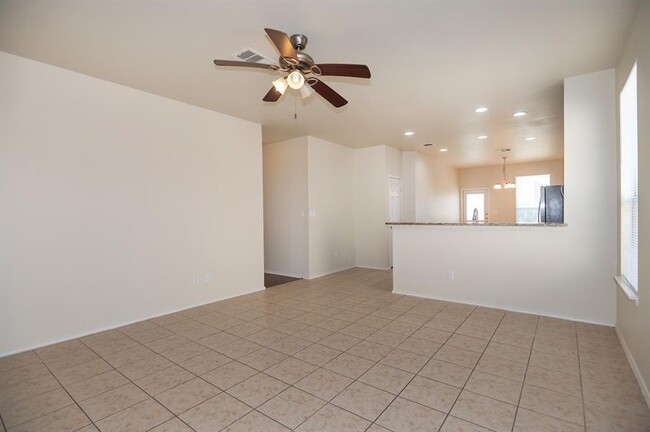 Building Photo - 333 Stella Gold Street