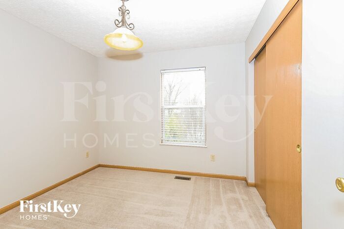 Building Photo - 3053 Kings Realm Ave