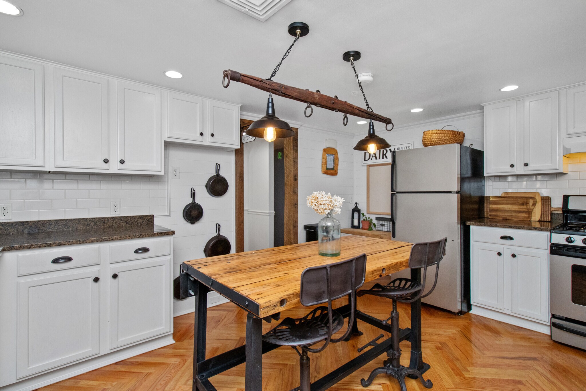 Kitchen - 24 Gill Rd