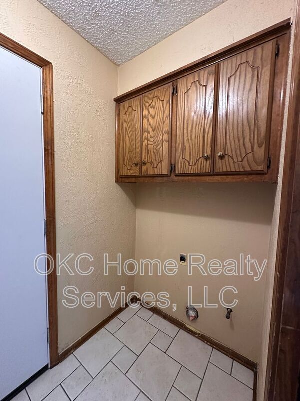 Building Photo - 3110 N Wheeler Cir