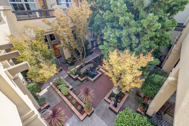 Building Photo - 701 Minnesota St