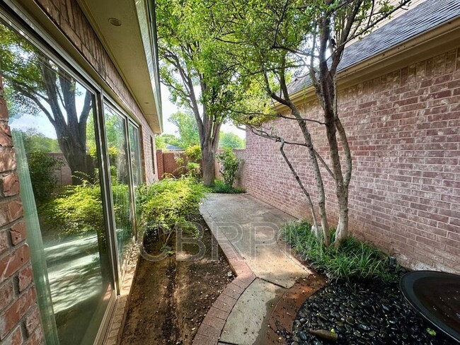 Building Photo - 4202 78th St