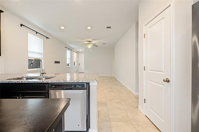 Building Photo - 12310 Silverstream Ln