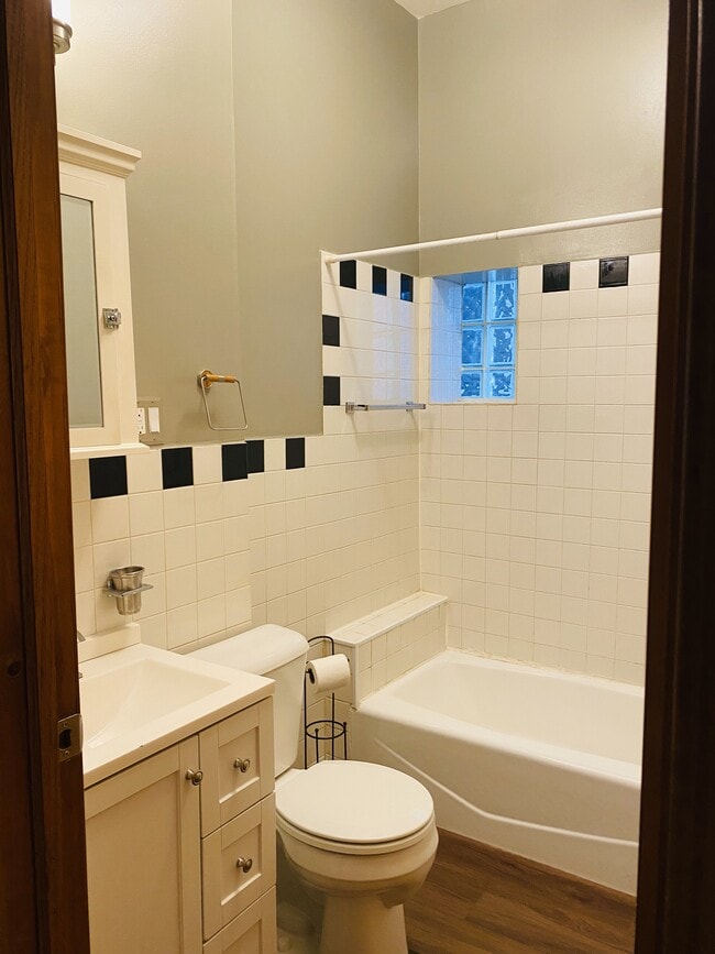 Building Photo - 4419 S Wallace St