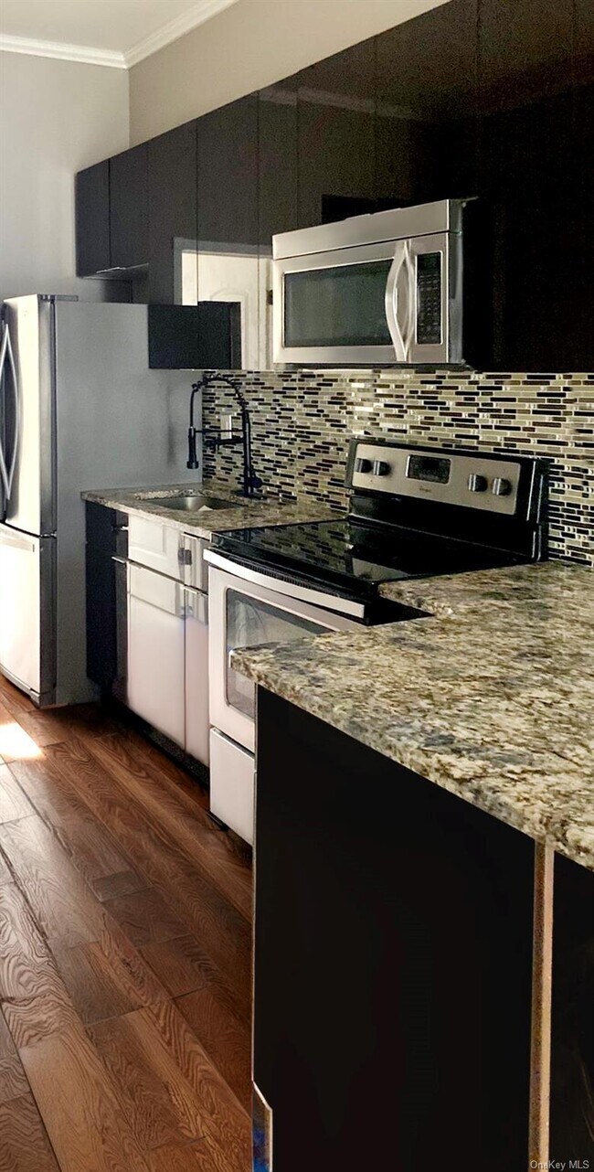 Building Photo - 173 Wyckoff Ave