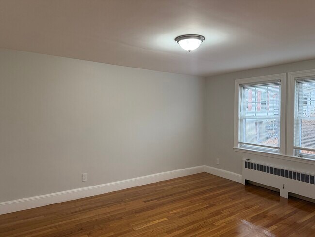 Building Photo - 460 Highland Ave