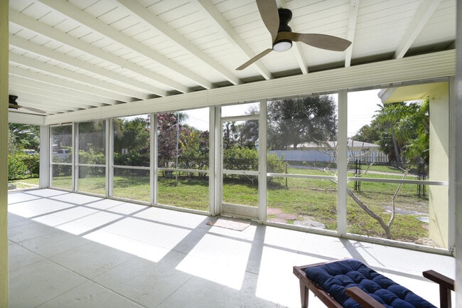 Building Photo - 912 Marlin Cir