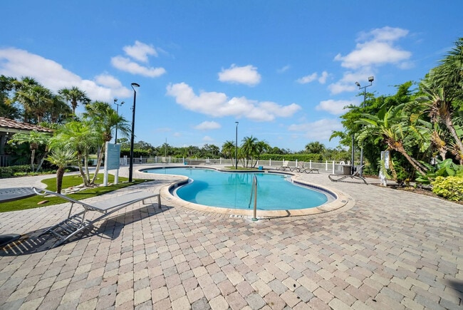 Building Photo - 7607 Southern Brook Bend